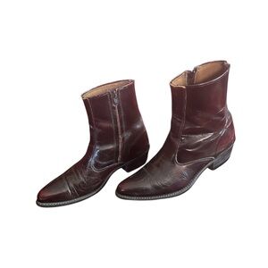 Acme Dark Wine Western Leather Ankle Boots. Size 8.5D.
